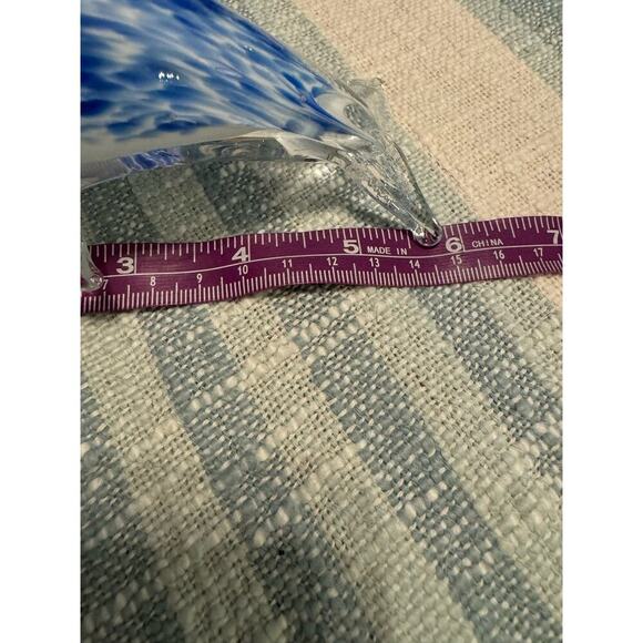 Two glass dolphin paperweights - Picture 8 of 11